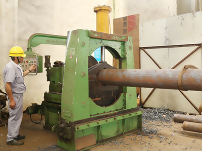 3 machines à chanfreiner