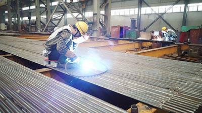Production in Huadong Boiler Factory